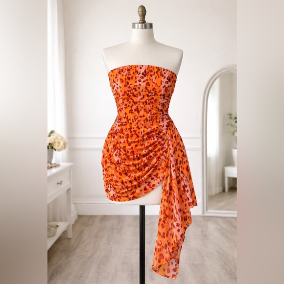 House of Harlow 1960 Dresses & Skirts - House of Harlow 1960 Orange Leopard Print Mini Dress Ruched Size M